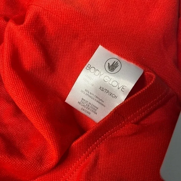 Body Glove Women's Standard Pam V-Neck One-Piece Swimsuit - Picture 5 of 6